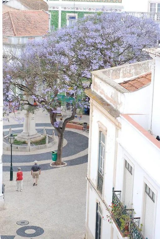 Bora Dormir Lagos 0*,