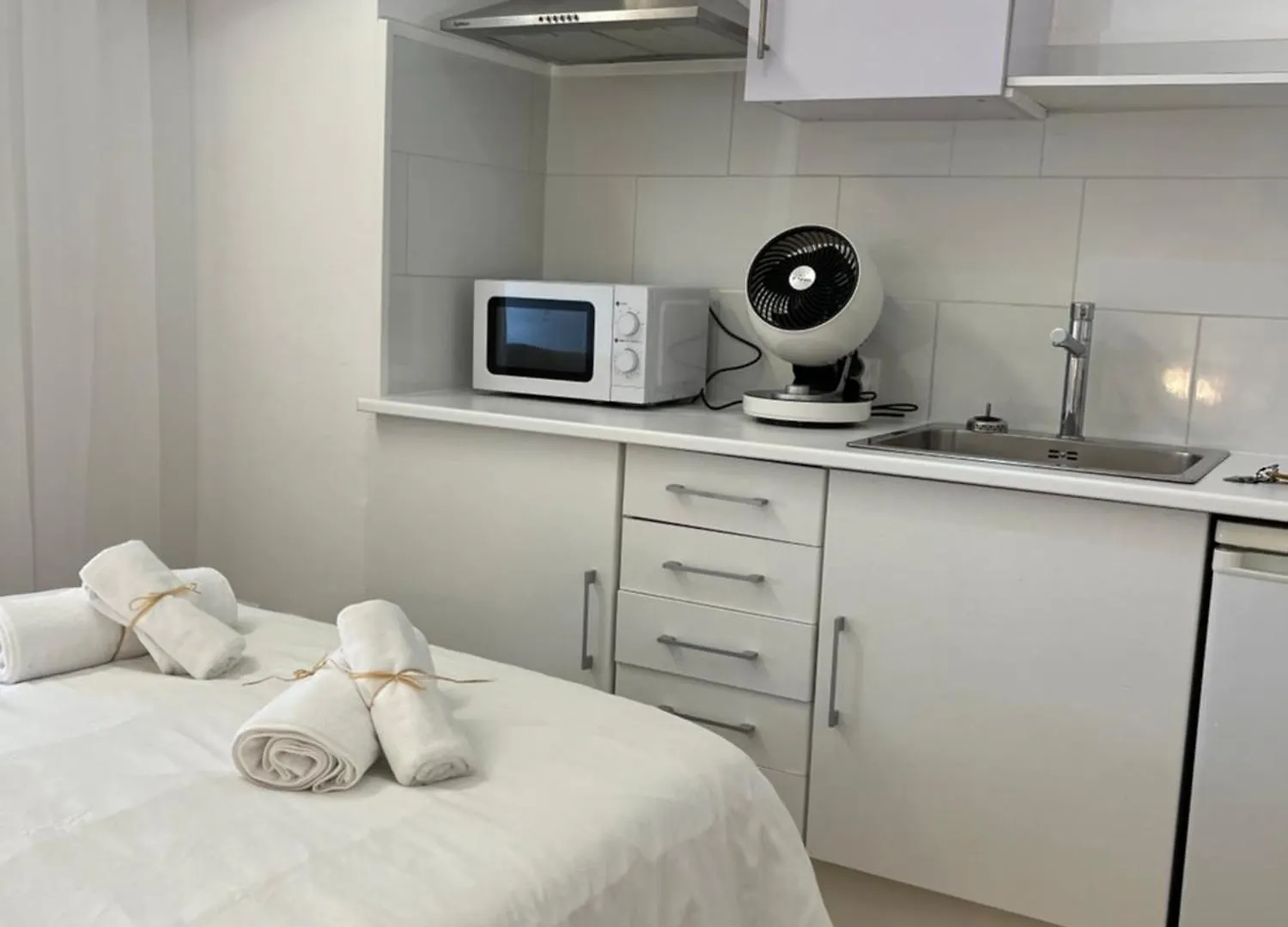 Bora Dormir Lagos Hostal